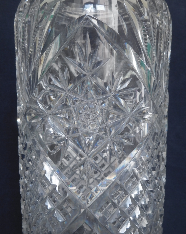 Spectacular Baccarat crystal vase, rich cut crystal pattern, early 20th century