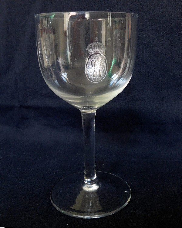 St Louis crystal wine glass, Olympe pattern, Royal Crown - signé