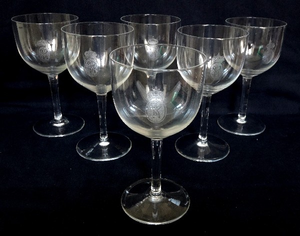 St Louis crystal wine glass, Olympe pattern, Royal Crown - signé