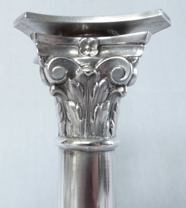 Suite de 4 bougeoirs flambeaux d'époque Empire en argent massif - poinçon Coq