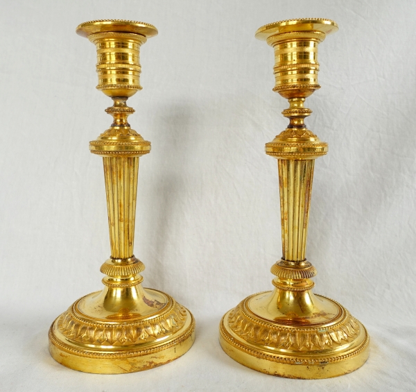 Pair of Louis XVI ormolu candlesticks, late 18th century - 20cm