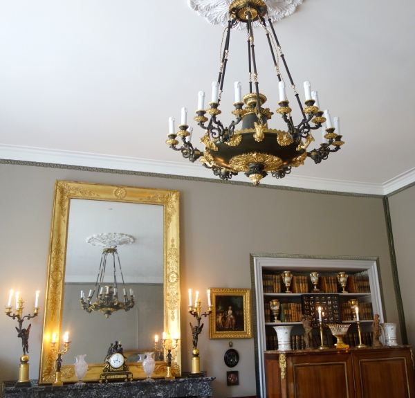 Large Empire antique style patinated bronze and ormolu chandelier - 19th century circa 1830