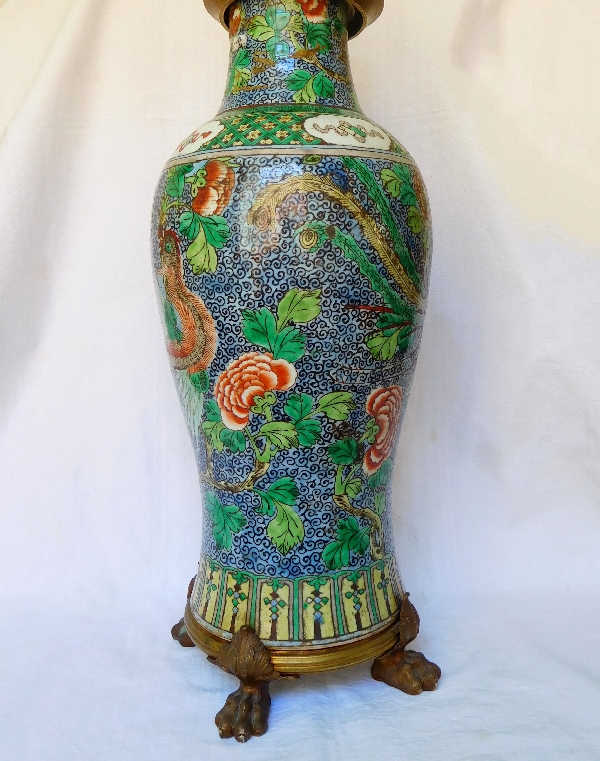 Tall China porcelain vase, Qianlong period, green family type of decoration 