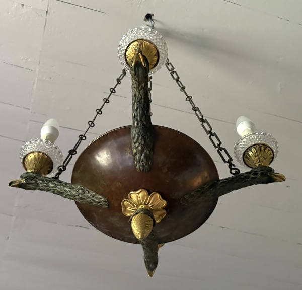 Empire patinated bronze and ormolu 4-lights chandelier, early 19th century