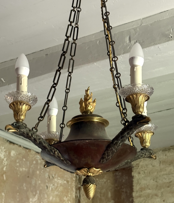 Empire patinated bronze and ormolu 4-lights chandelier, early 19th century