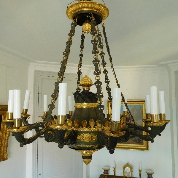 Large Empire chandelier, ormolu and patinated bronze - 12 lights - France circa 1810