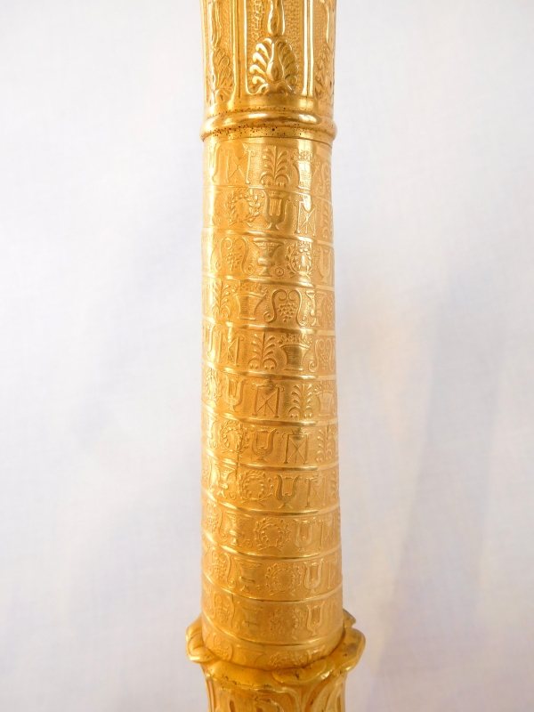 Paire de bougeoirs flambeaux en bronze ciselé & doré d'époque Charles X