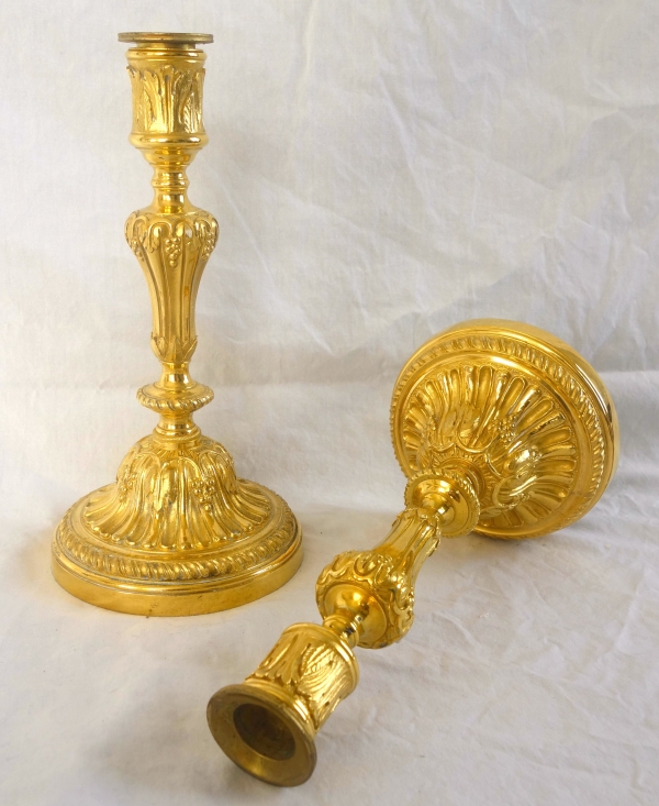 Pair of Louis XVI ormolu candlesticks, mercury gilt - 18th century