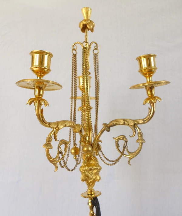 Paire de candélabres en marbre bleu turquin, bronze ciselé & doré au mercure d'époque Louis XVI