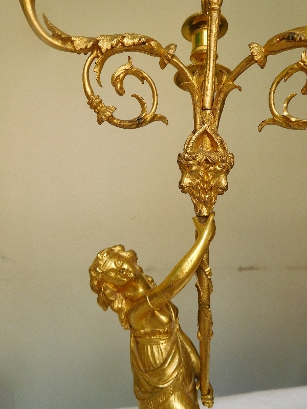 Paire de candélabres en marbre et bronze doré de style Louis XVI, époque Napoleon III
