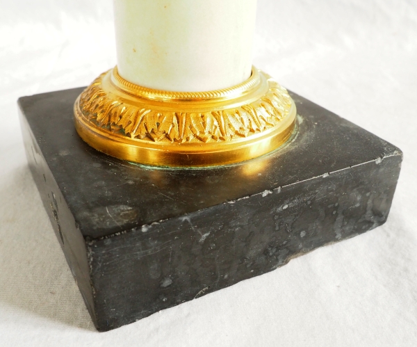 Paire de candélabres en bronze doré et marbre d'époque Empire Restauration