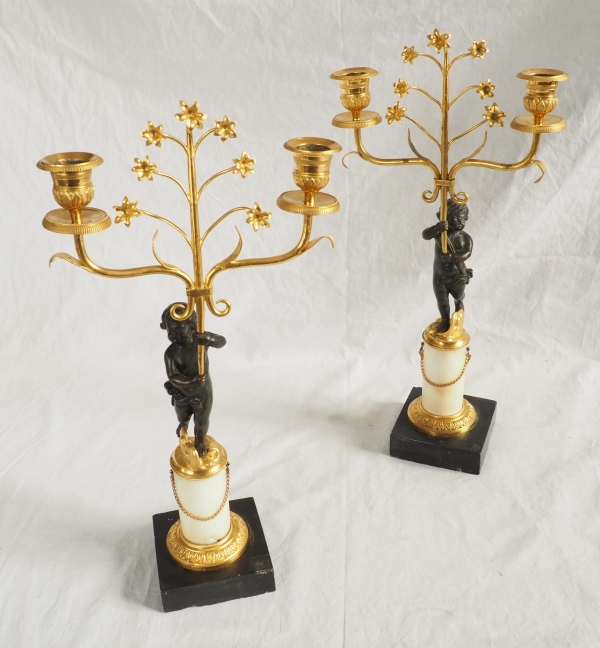 Paire de candélabres en bronze doré et marbre d'époque Empire Restauration