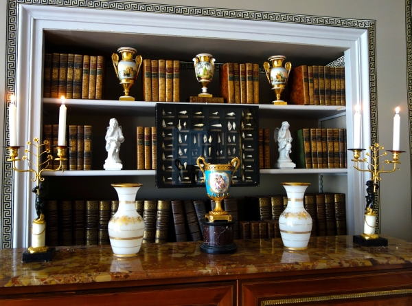 Paire de candélabres en bronze doré et marbre d'époque Empire Restauration