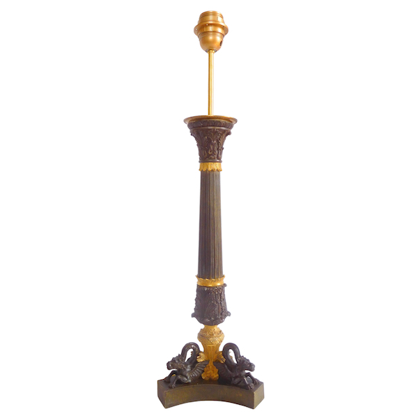 Grande lampe de bureau Empire en bronze patiné et doré - époque Restauration - 64cm
