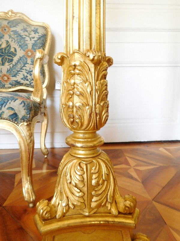 Tall antique gilt wood candle or torchere, French Restoration period, early 19th century
