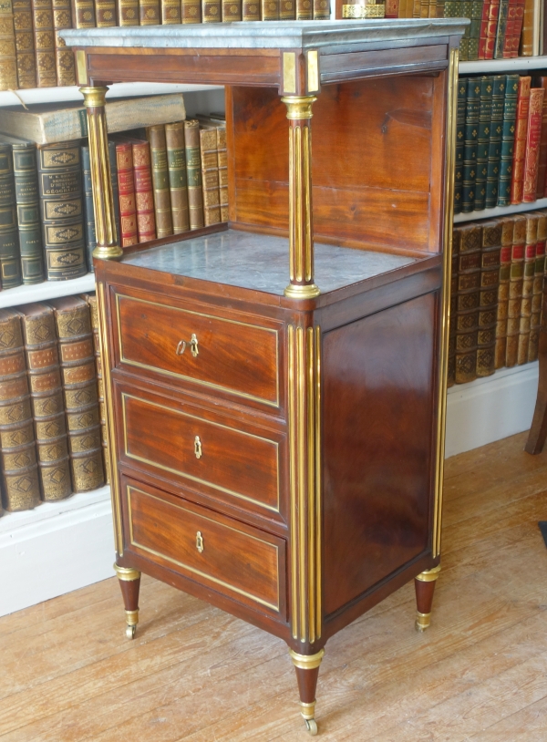 Mahogany washstand for a man, blue Turqui marble, Louis XVI Directoire period - 18th century