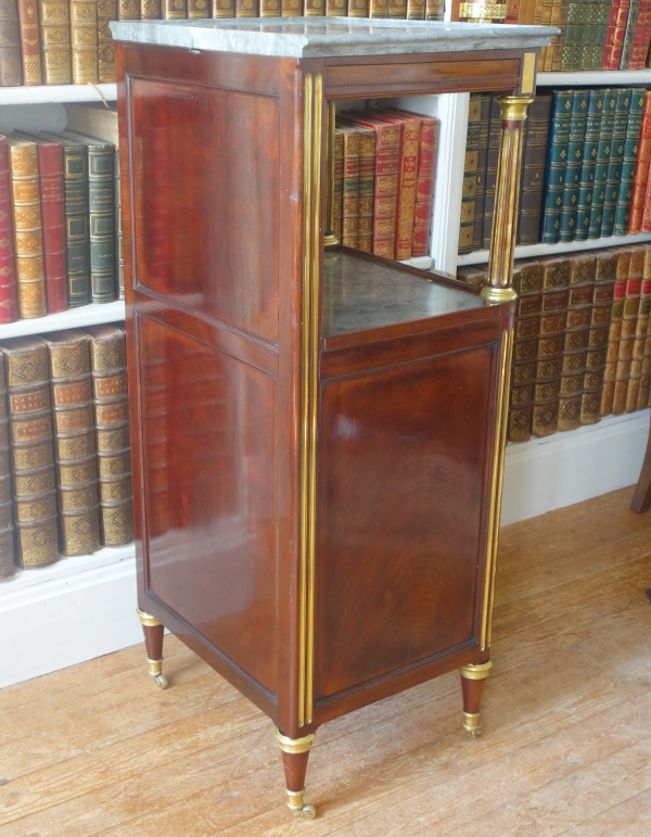 Mahogany washstand for a man, blue Turqui marble, Louis XVI Directoire period - 18th century