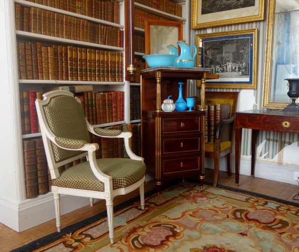 Mahogany washstand for a man, blue Turqui marble, Louis XVI Directoire period - 18th century