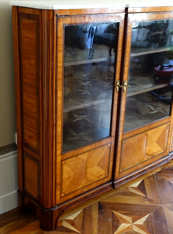 Louis XVI marquetry bookcase or showcase, 18th century circa 1780