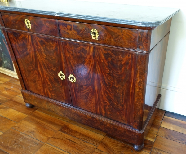 Buffet de salle à manger en acajou, bronze doré, marbre bleu Turquin - époque Restauration