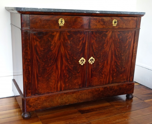 Buffet de salle à manger en acajou, bronze doré, marbre bleu Turquin - époque Restauration