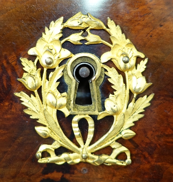 Buffet de salle à manger en acajou, bronze doré, marbre bleu Turquin - époque Restauration