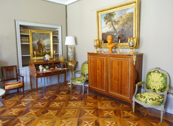 18th century marquetry sideboard - Transition period circa 1770