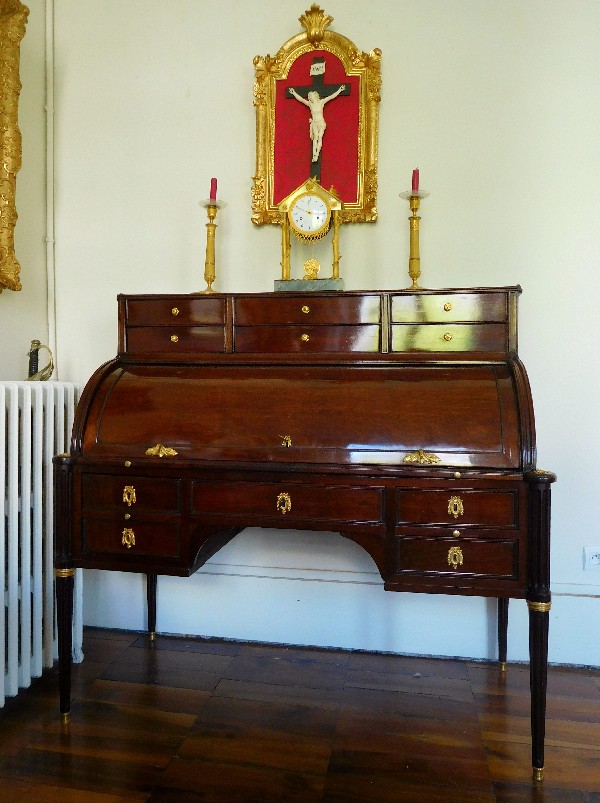 Louis XVI period mahogany and ormolu cylinder desk - France circa 1780