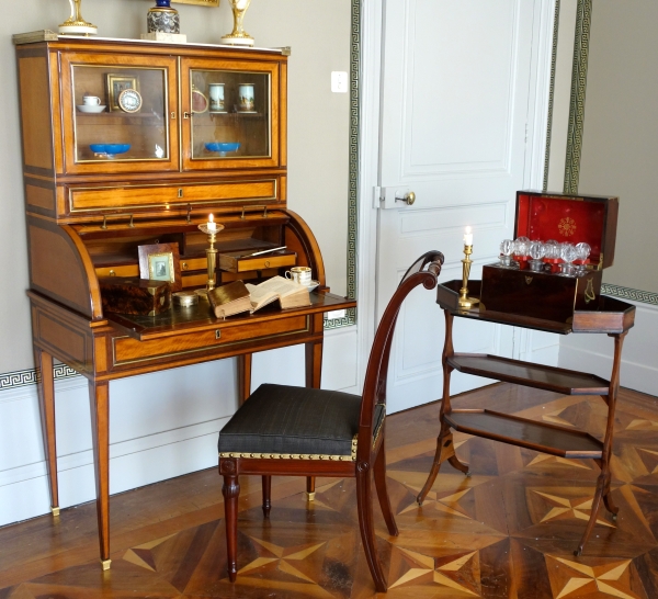 Bureau cylindre en citronnier et acajou, fin de l'époque Louis XVI