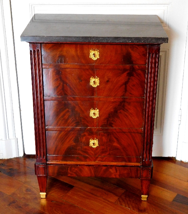 Louis XVI mahogany chest of drawers, side opening, France late 18th century