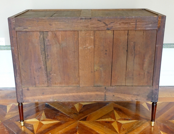 Louis XVI plum pudding mahogany chest of drawers / commode, Turquin marble, late 18th century