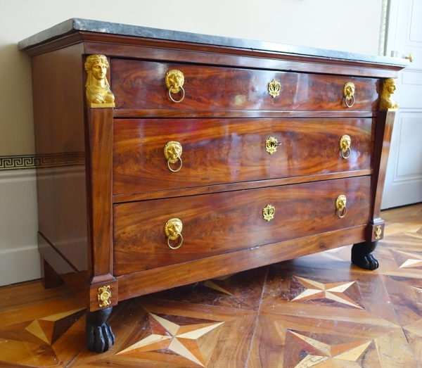 Commode d'époque Consulat en acajou bronze doré au mercure serrure trèfle & marbre bleu Turquin