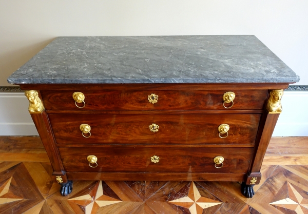 Commode d'époque Consulat en acajou bronze doré au mercure serrure trèfle & marbre bleu Turquin