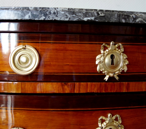 Large Louis XVI half-moon shaped commode / chest of drawers, 18th century