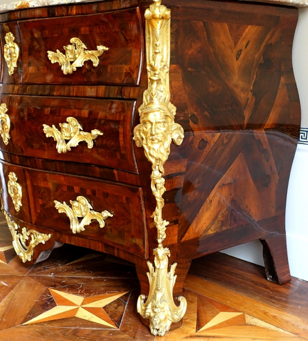 Regency - Louis XV period violetwood commode attributed to Jean-Charles Saunier - 18th century