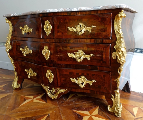 Regency - Louis XV period violetwood commode attributed to Jean-Charles Saunier - 18th century