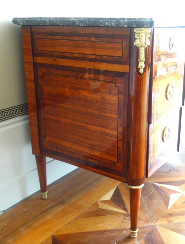 Louis XVI rosewood marquetry commode / chest of drawers - signed Sar