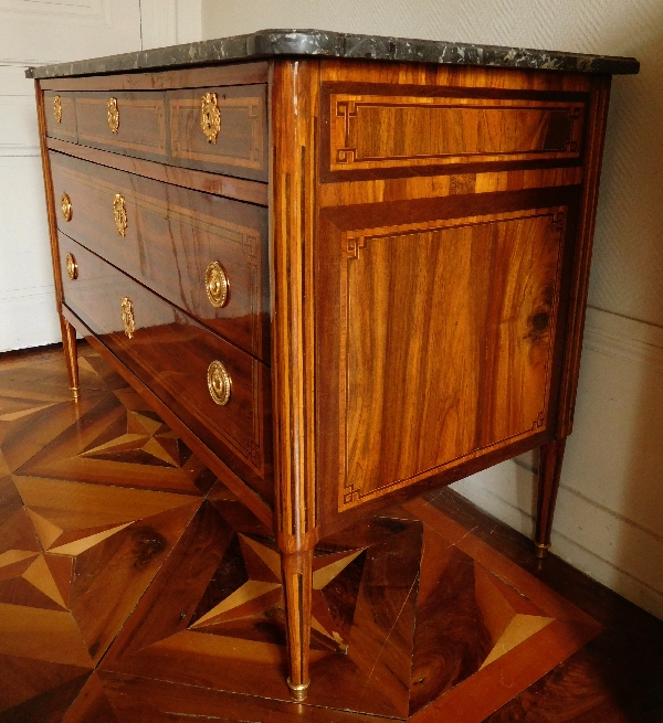 Louis XVI rosewood & satine marquetry commode / chest of drawers, 18th century