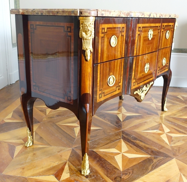 F. Rubestuck et N. Petit : commode d'époque Transition en marqueterie estampillée