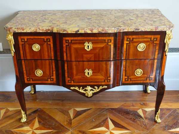 F. Rubestuck & N. Petit : 18th century marquetry chest, stamped