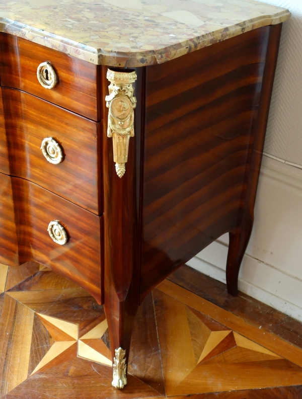 JG Schlichtig - Transition Parisian satin mahogany commode / chest of drawers, 18th century circa 1770