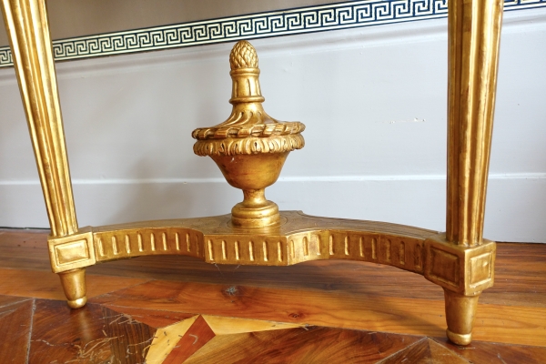 Console d'applique demi-lune d'époque Louis XVI en bois sculpté et doré vers 1780