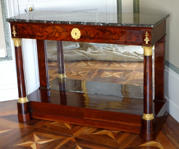 Importante console d'époque Empire en acajou et bronze doré, dans le goût de Jacob Desmalter