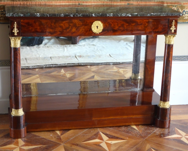 Importante console d'époque Empire en acajou et bronze doré, dans le goût de Jacob Desmalter