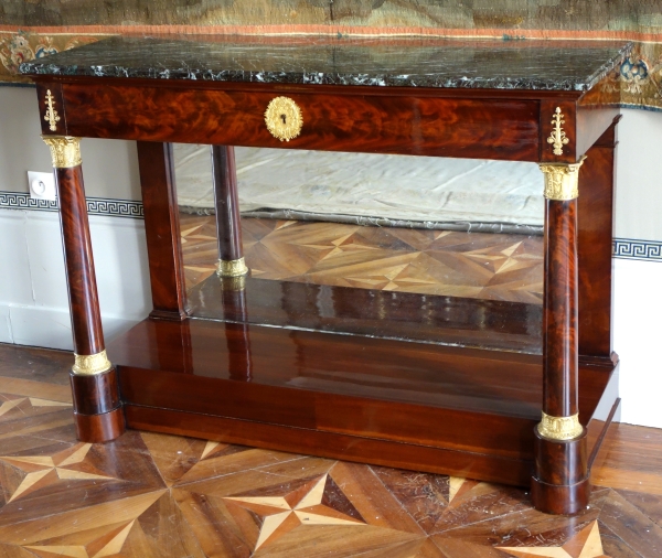 Importante console d'époque Empire en acajou et bronze doré, dans le goût de Jacob Desmalter