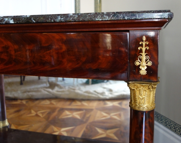 Importante console d'époque Empire en acajou et bronze doré, dans le goût de Jacob Desmalter