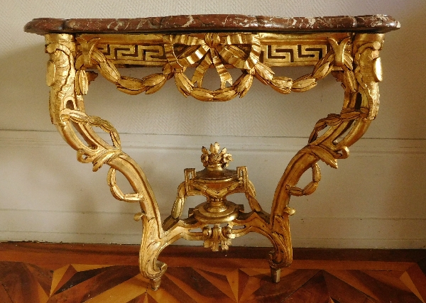Louis XV Louis XVI Transition gilt wood console stamped Chollot - France, 18th century circa 1775