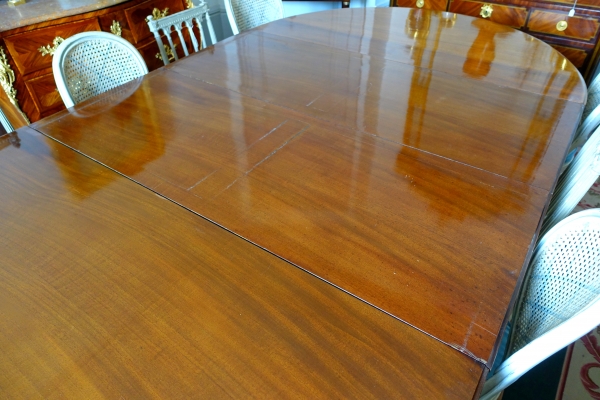 Very large Louis XVI style mahogany dining room table, late 19th century - 150cm x 420cm