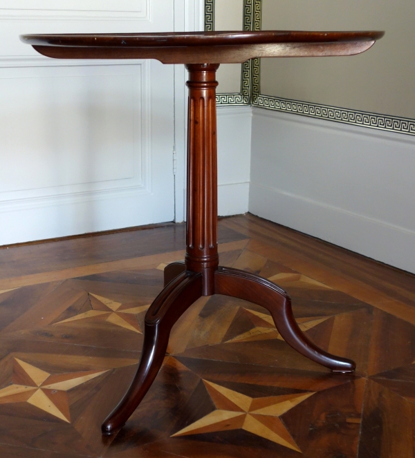 Canabas : plum pudding tilting pedestal table - stamped - Louis XVI period