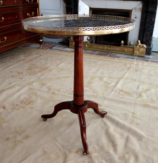 Louis XVI solid mahogany pedestal table, 18th century